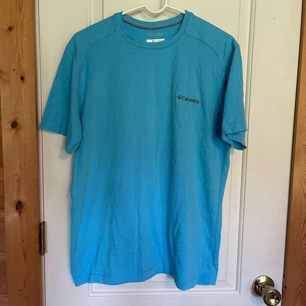 Columbia Mens top size M
Omni-freeze advanced cooling